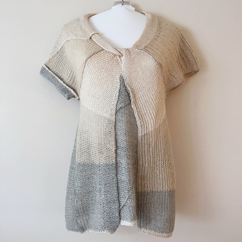 Anthropologie Cream and Grey Patchwork Short-sleeved Sweater